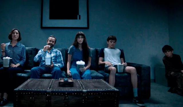 La película 'Cuadrilátero', del director peruano Daniel Rodríguez Risco, llega a los cines el 12 de junio, prometiendo una historia única sobre el comportamiento humano en clave de absurda sátira. Foto: difusión La película 'Cuadrilátero', del director peruano Daniel Rodríguez Risco, llega a los cines el 12 de junio, prometiendo una historia única sobre el comportamiento humano en clave de absurda sátira. Foto: difusión