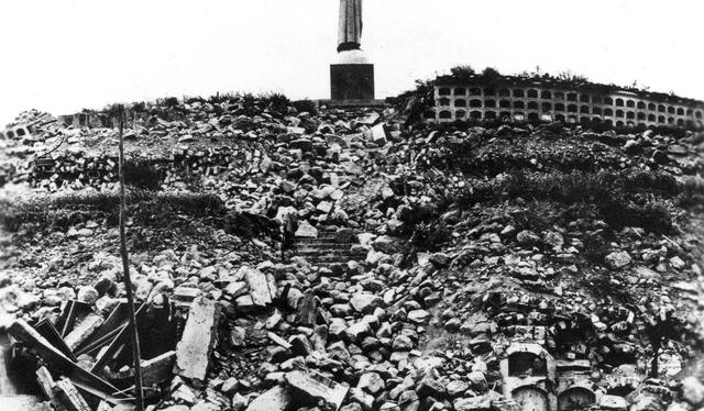 El cementerio de Yungay tras el terremoto de 1970. Foto: Andina. El cementerio de Yungay tras el terremoto de 1970. Foto: Andina.