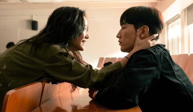 Protagonizada por Kim Go-Eun y Steve Sanghyun Noh, ‘Amor en la gran ciudad’ ha sido aclamada por su original guion. Foto: difusión. Protagonizada por Kim Go-Eun y Steve Sanghyun Noh, ‘Amor en la gran ciudad’ ha sido aclamada por su original guion. Foto: difusión.