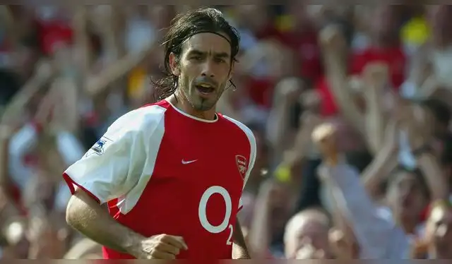 Robert Pires se quejó públicamente por las controvertidas decisiones del exseleccionador francés. Foto: Sky Sports Robert Pires se quejó públicamente por las controvertidas decisiones del exseleccionador francés. Foto: Sky Sports