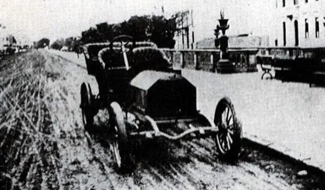 El ingeniero peruano diseñó un auto que contaba con cinco asientos, pero que fue rechazado por el entonces presidente del Perú, Augusto B. Leguía. Foto: Culturizando. El ingeniero peruano diseñó un auto que contaba con cinco asientos, pero que fue rechazado por el entonces presidente del Perú, Augusto B. Leguía. Foto: Culturizando.
