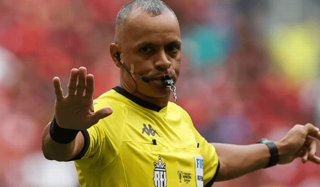 Sampaio es árbitro FIFA desde 2013. Foto: Palmeiras Sampaio es árbitro FIFA desde 2013. Foto: Palmeiras