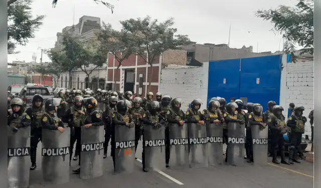  PNP llega a las UNFV.   