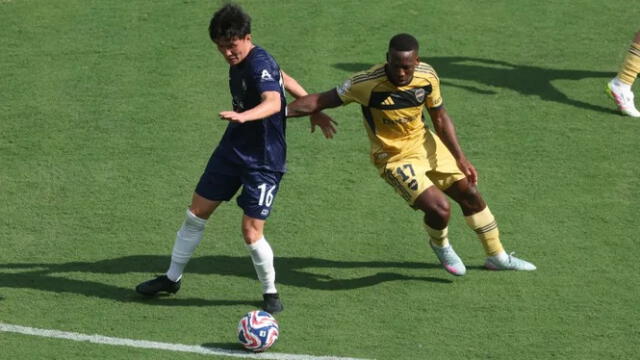 Luis Advíncula fue titular en el empate de Boca Juniors ante el Auckland City. Foto: Bolavip Luis Advíncula fue titular en el empate de Boca Juniors ante el Auckland City. Foto: Bolavip