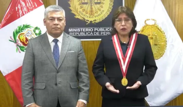 Delia Espinoza y su abogado Luciano López   