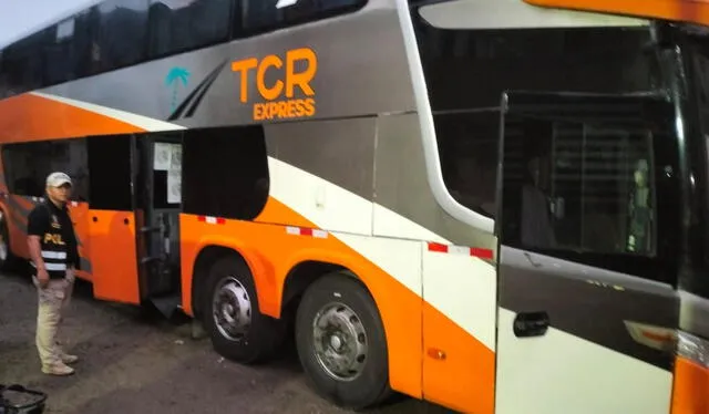 El operativo se realizó en la agencia de transportes TCR Express . Foto: Andina El operativo se realizó en la agencia de transportes TCR Express . Foto: Andina