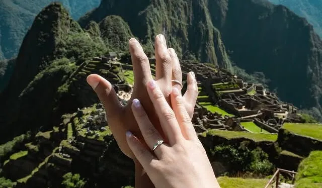  Jesse Katayama regresa a Machu Picchu para boda simbólica. Foto: Instagram Jesse Katayama   
