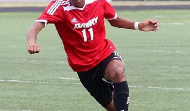  Luego de su paso por el cuadro parisino, Charles Guelly estuvo jugando en varios equipos universitarios de los Estados Unidos. Foto: Hudl   