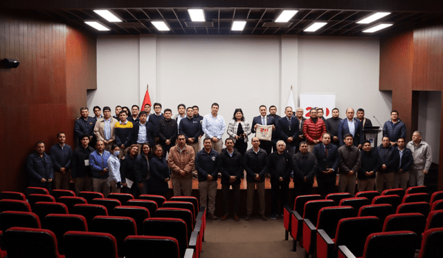 Aracely Quispe mencionó que "Perú también tiene un lugar en el espacio" en su discurso. Foto: gob.pe   