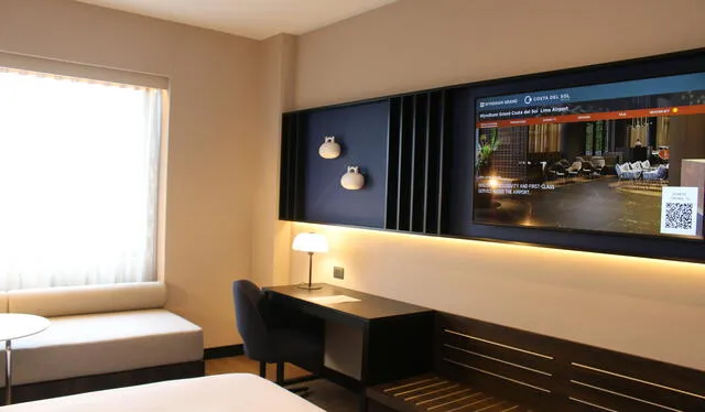 Hotel Costa del Sol dispone de 249 habitaciones distribuidas en 10 pisos, con sistemas domóticos y ventanas insonorizadas. Hotel Costa del Sol dispone de 249 habitaciones distribuidas en 10 pisos, con sistemas domóticos y ventanas insonorizadas.