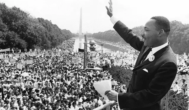 Martin Luther King Jr. da su histórico discurso "I Have a Dream" ante miles en Washington, 1963. Martin Luther King Jr. da su histórico discurso "I Have a Dream" ante miles en Washington, 1963.