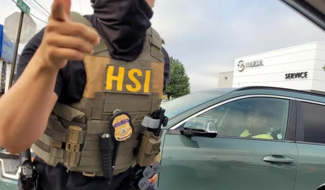  Agentes del HSI se hicieron presentes en la redada del ICE.   