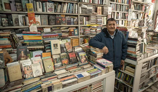  En Quilca puede hallarse libros descatalogados que no venden en cadenas de librerías. Foto: John Reyes / La República   