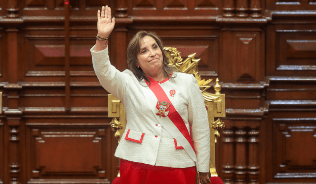  Con una aprobación de apenas el 2,5% y en medio de protestas tanto en el hemiciclo como en las calles, Boluarte realizó su último mensaje a la Nación. Foto: Presidencia