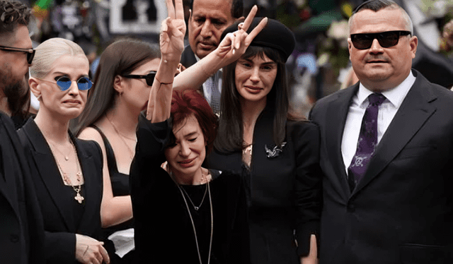  Aimee Osbourne asistió al funeral de Ozzy junto a Sharon, Kelly y Jack.   