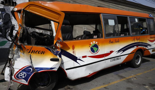  Fotografía del Anconero tras accidente en Alfonso Ugarte. Foto: Sebastían Blanco/LR   