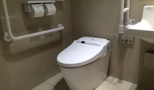 Un baño típico con un Washlet japonés. Foto: Wikimedia Un baño típico con un Washlet japonés. Foto: Wikimedia