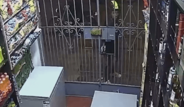 Pedían cerca de 200 soles por negocio. Foto: PNP<br><br> Pedían cerca de 200 soles por negocio. Foto: PNP<br><br>