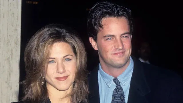 Jennifer Aniston y Matthew Perry fueron compañeros en la serie Friends. Foto: Telecinco   