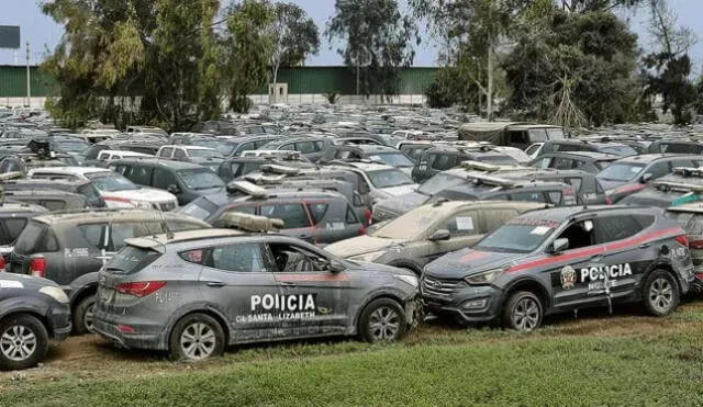 En la región Policial del Callao, 82 camionetas se encuentran inoperativas en condición de irrecuperable.   