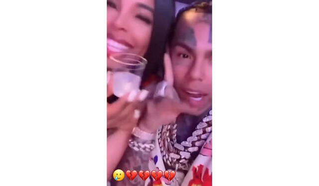 Tekashi 6ix9ine junto a Ariela "La Langosta". Fuente: Instagram Tekashi 6ix9ine junto a Ariela "La Langosta". Fuente: Instagram