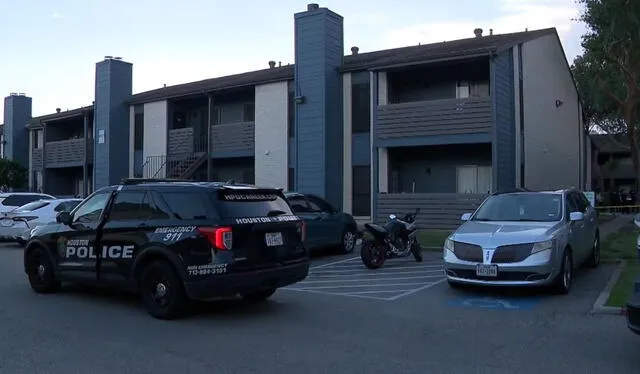 Meadowglen Lane, en el oeste de Houston, según informó CNN.   