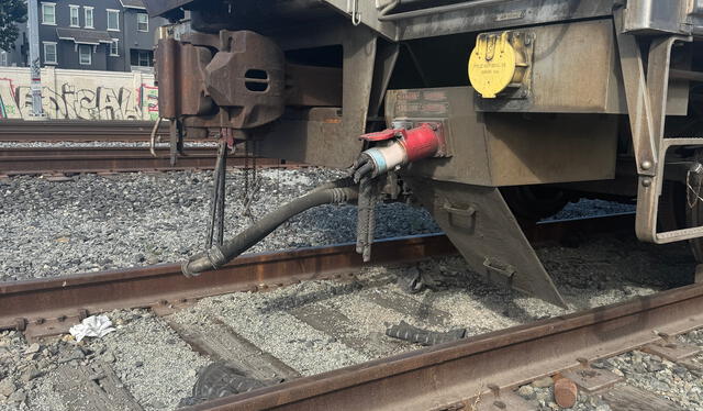 Cableado roto y cables de cobre robados de los trenes Caltrain