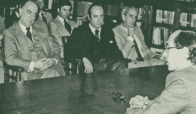  José Piñera explica el funcionamiento de su sistema de previsión.   