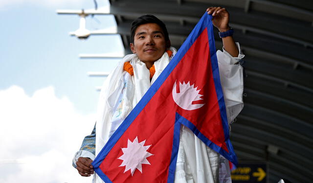  En 1962 Shankar Nath Rimal diseñó el modelo que hoy equilibra su tradición en Nepal. Foto: Monika Malla   