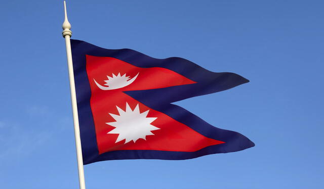  Así luce la bandera de Nepal, la única en su forma singular en el mundo. Foto: Difusión   