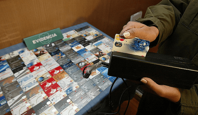 Vieira también impartía un curso ilegal para enseñar a clonar tarjetas de crédito. Foto: El Mercurial   