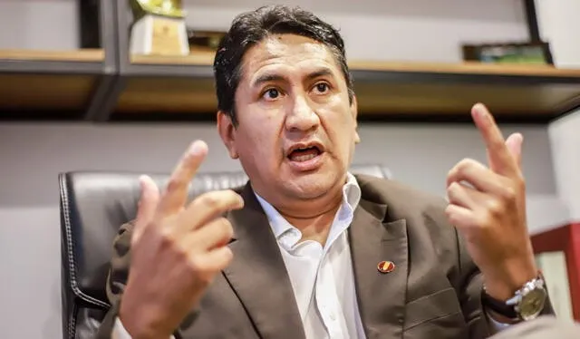 Vladimir Cerrón Rojas, el líder de Perú Libre se mantiene en la clandestinidad   