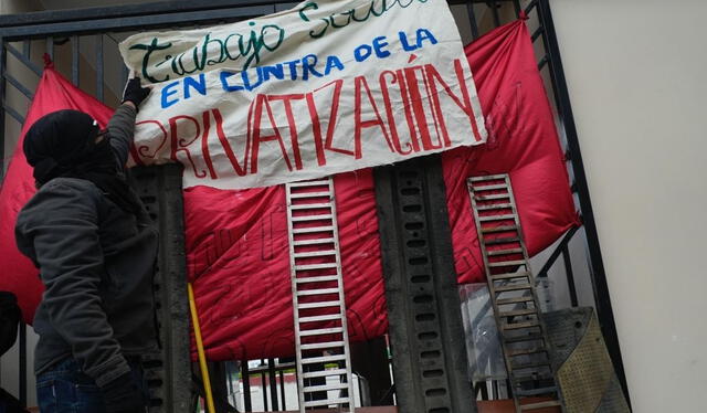 Estudiantes anuncian protesta indefinida si no se convoca a mesa de diálogo. Foto: Jhon Reyes.   