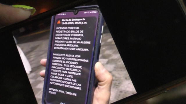 Defensa Civil alerta sobre incendio forestal de gran magnitud en la falda del volcán Misti en Arequipa. Foto: URPI-LR.<br> Defensa Civil alerta sobre incendio forestal de gran magnitud en la falda del volcán Misti en Arequipa. Foto: URPI-LR.<br>