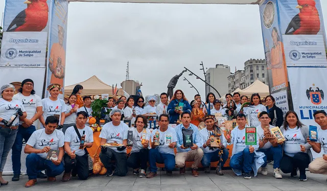 Feria Expo Satipo 2025 ofrece ricos chocolates, comidas típicas, entre otros productos de la Amazonia Peruana. Foto: Sandy Carrión Cruz/La República   