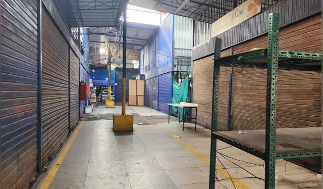  Clausuran puestos del mercado Uniflor. Foto: Kevinn García    