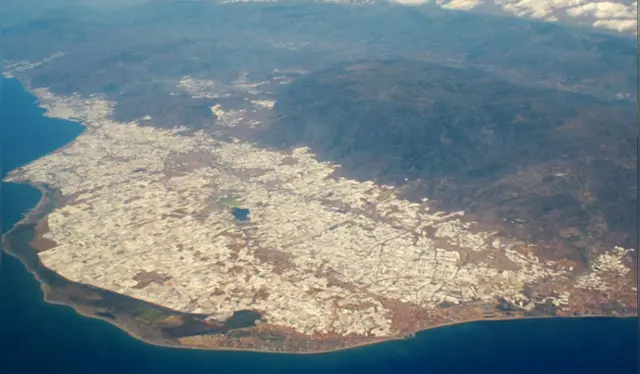  Almería, con su vasto ‘mar de plástico’, es un gigante agrícola visible desde el espacio. Foto: Hortoinfo    