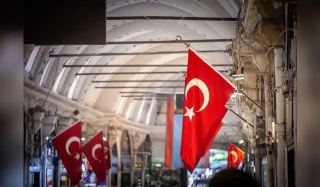 El partido del Bienestar en Turquía fue declarado ilegal por contrario a la laicidad   