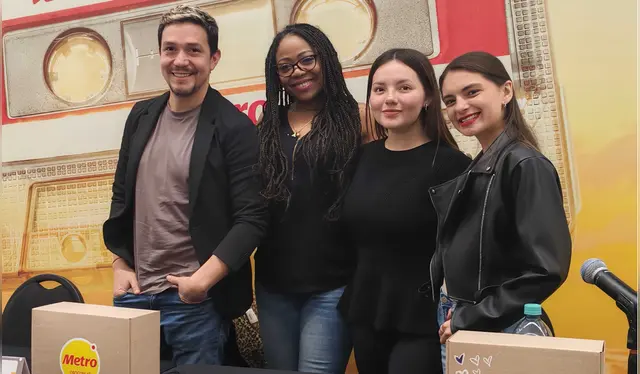 Los asistentes disfrutaron de una experiencia única con actores como Óscar Beltrán y Francisca Aronsson. Foto: Sandy Carrión/La República   