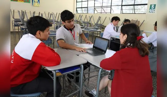 Los jóvenes debatieron sobre problemas actuales y simularon un proceso electoral. Fuente: Difusión. Los jóvenes debatieron sobre problemas actuales y simularon un proceso electoral. Fuente: Difusión.