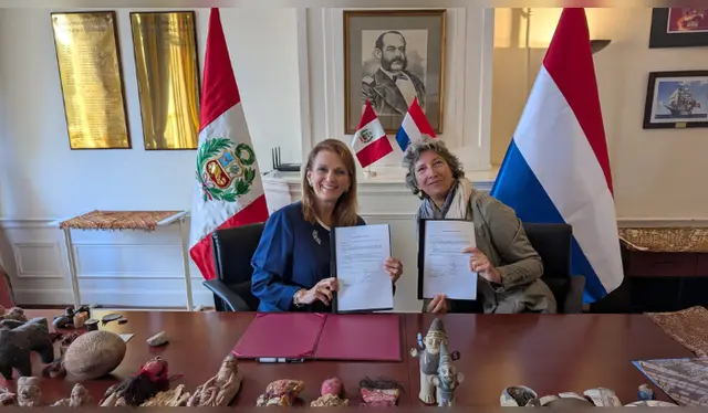  El trato de repatriación se llevó a cabo gracias a la iniciativa de ciudadanos neerlandeses, quienes promovieron la devolución de las piezas como un gesto de respeto y compromiso con la protección del patrimonio cultural. Foto: gob.pe   