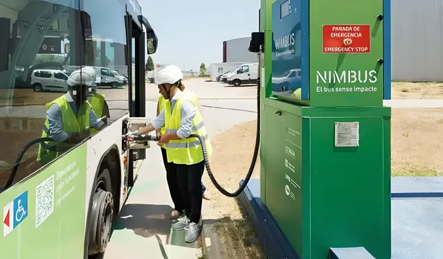  El proyecto Life Nimbus impulsa el uso de biometano en el transporte público. Foto: Aigües de Barcelona    