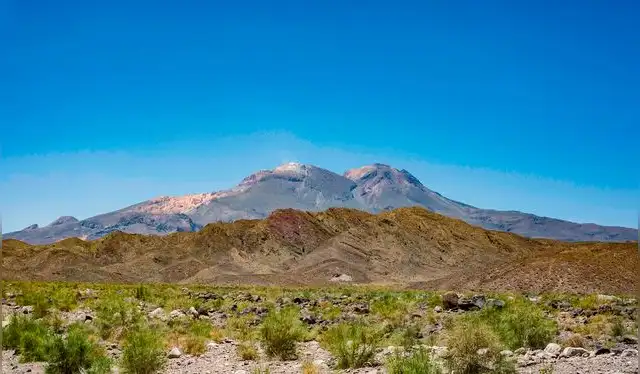 El volcán Taftan en Irán parece estar despertando tras un letargo de 710.000 años. Foto: Alamy El volcán Taftan en Irán parece estar despertando tras un letargo de 710.000 años. Foto: Alamy
