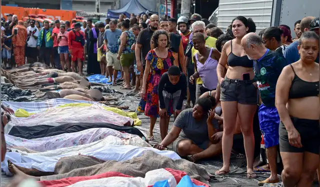  Familias buscan a sus desaparecidos entre los cuerpos hallados en Río. Foto: AFP