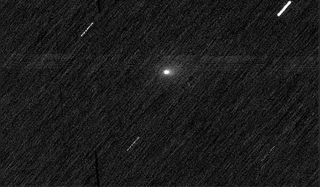  El 3 de octubre, el orbitador TGO dirigió su mirada hacia el cometa interestelar 3I/ATLAS al pasar cerca de Marte. Foto: ESA   
