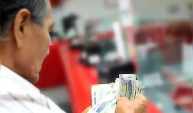 Lacobertura de los adultos mayores no es mayoritaria, debido a las condiciones del mercado laboral y la poca frecuencia de los aportes, señala la SBS. Lacobertura de los adultos mayores no es mayoritaria, debido a las condiciones del mercado laboral y la poca frecuencia de los aportes, señala la SBS.