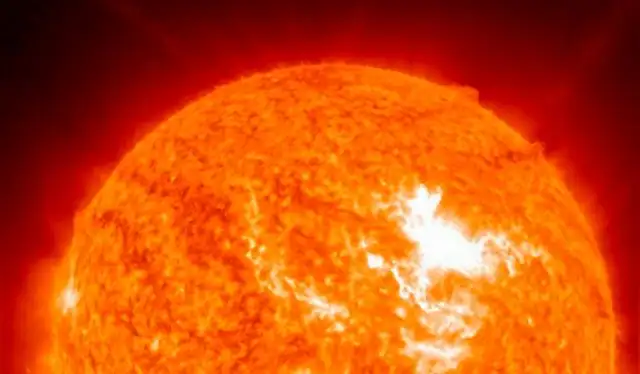  La erupción de clase X5.1 de la mancha solar AR4274 marca la llamarada solar más potente de este año. Foto: NOAA   