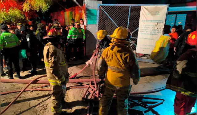  La principal problemática que enfrentaron los Bomberos fue la falta de agua. Foto: Almendra Ruesta / La República.<br><br>    