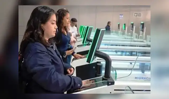  La instalación de los módulos permitirá a los ciudadanos agilizar el trámite de los pasaportes. Foto: Andina   