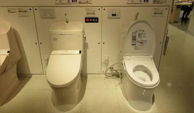 El uso del Washlet en Japón es muy común por sus funciones avanzadas de limpieza